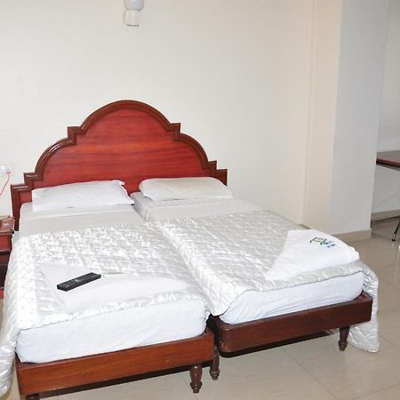 Dhanunjayas Luxury Hotel Hosūr Εξωτερικό φωτογραφία