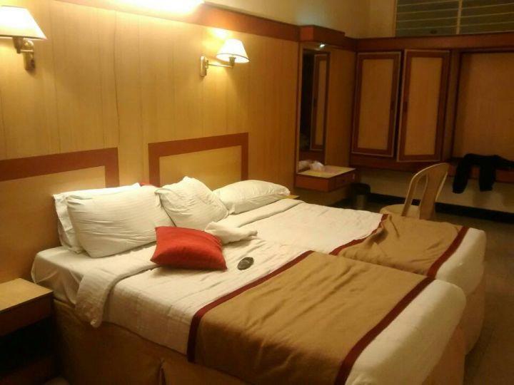 Dhanunjayas Luxury Hotel Hosūr Εξωτερικό φωτογραφία