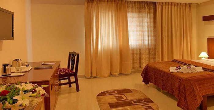 Dhanunjayas Luxury Hotel Hosūr Εξωτερικό φωτογραφία